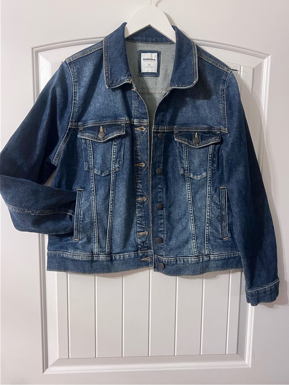Ladies size XL- Denim trucker jacket with pockets - Picture 2 of 4
